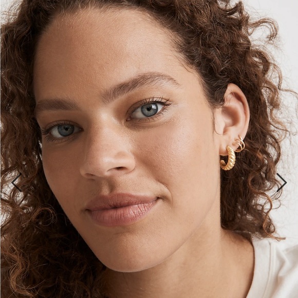 Madewell Jewelry - Madewell Puffed Small Hoop Earrings